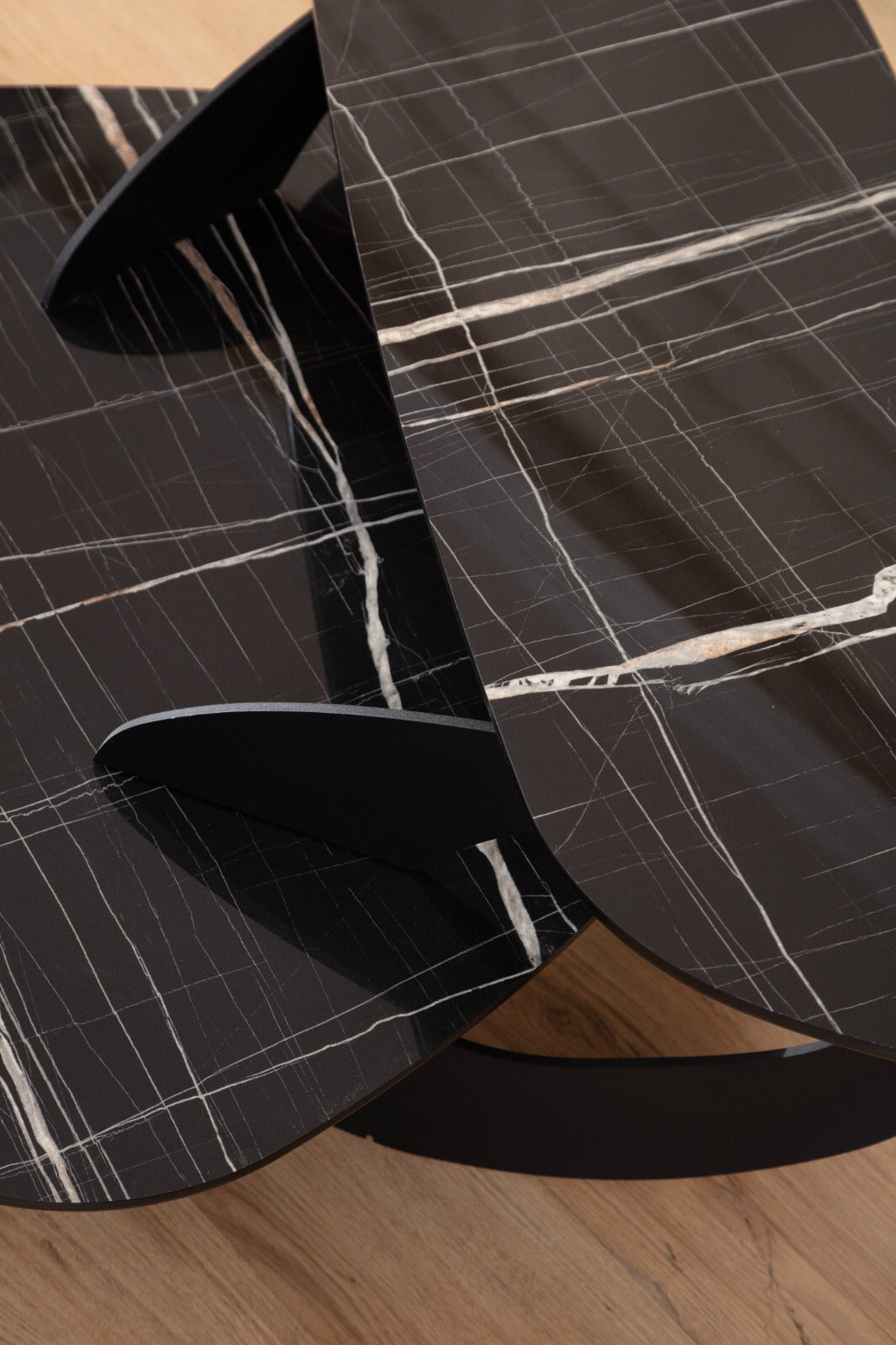 Solid Center Table by TabaHome