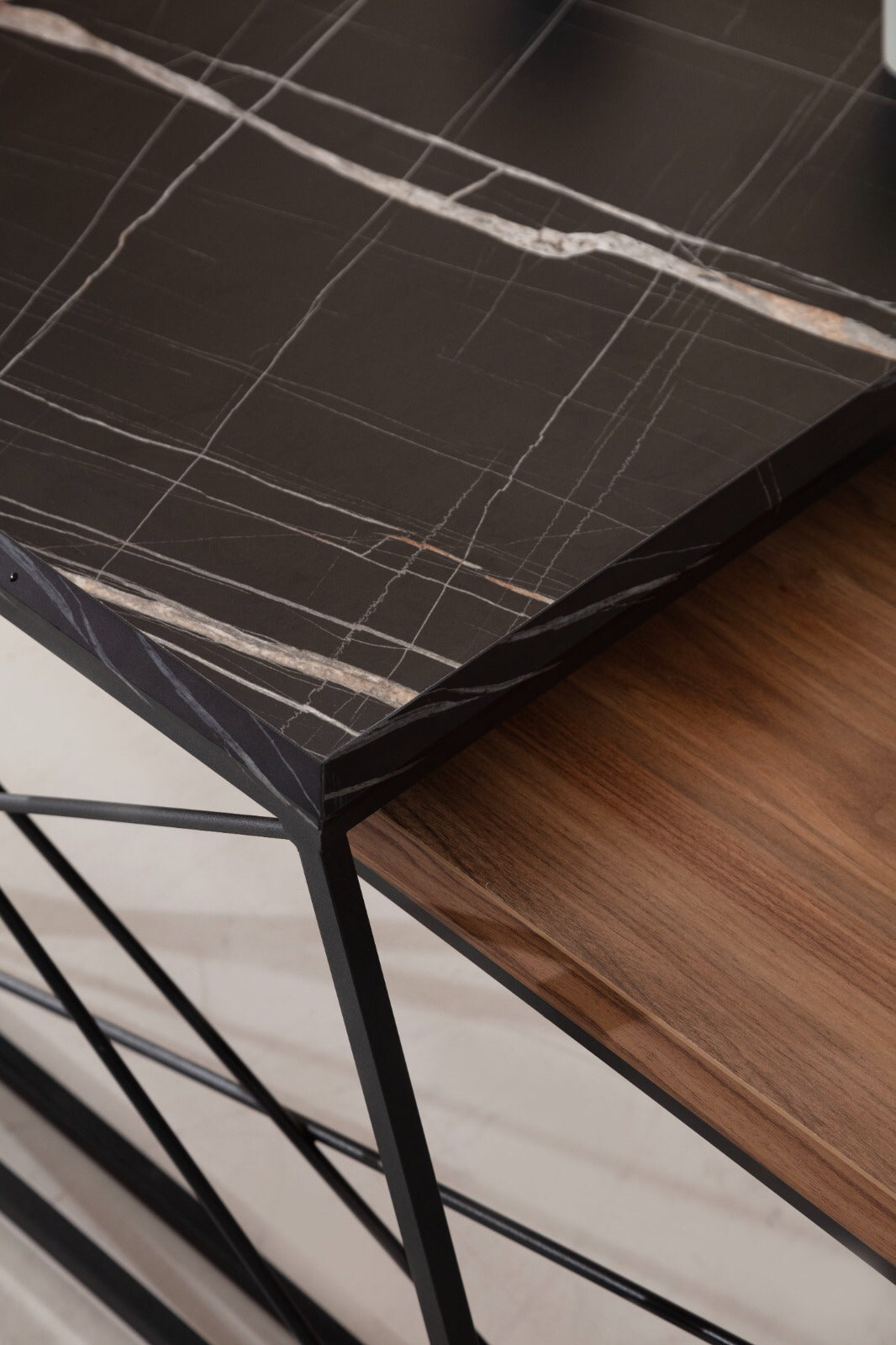 Space Center Table by TabaHome