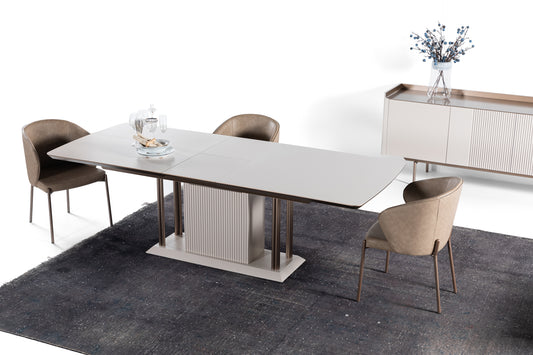 Golden Dining Room by TetriHome