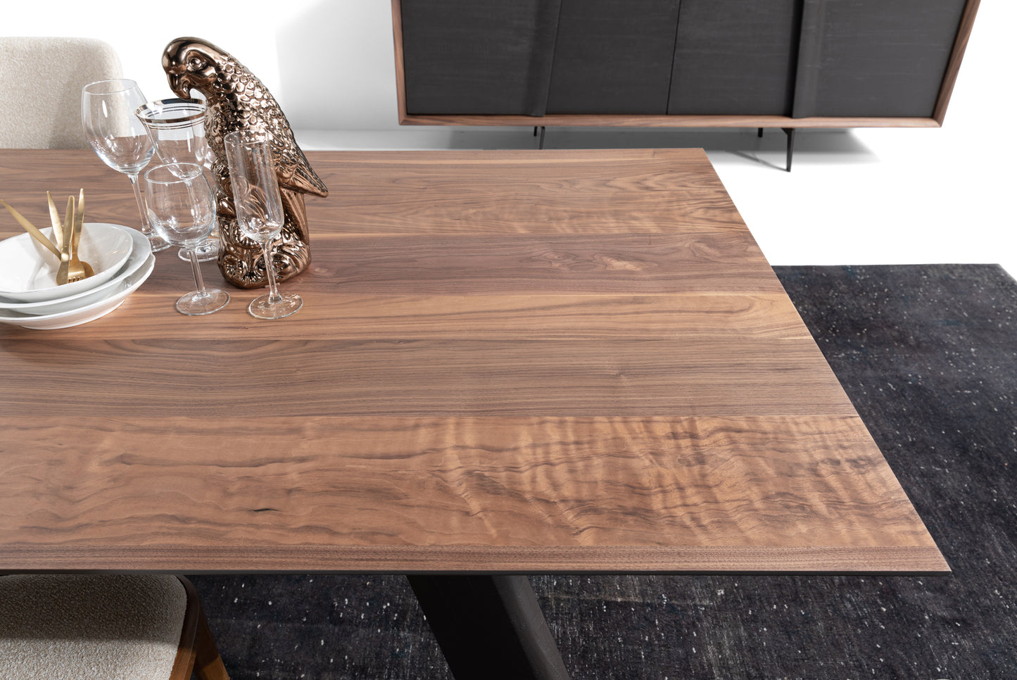 Prag Dining Room by TetriHome