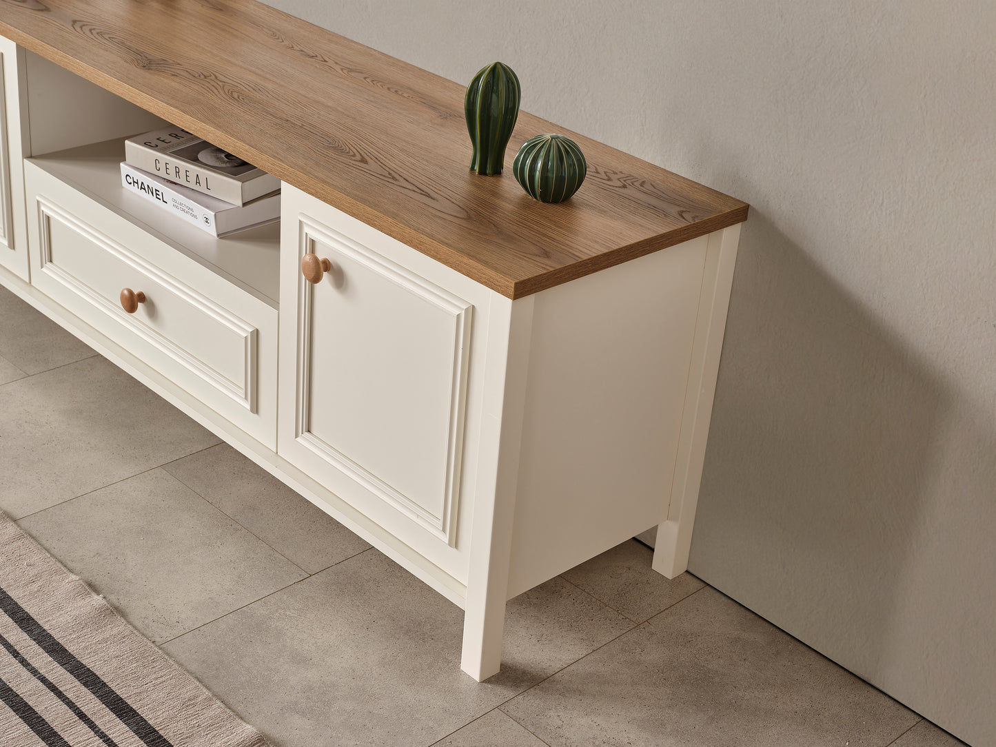 Katre Entertainment unit by Lorenzi