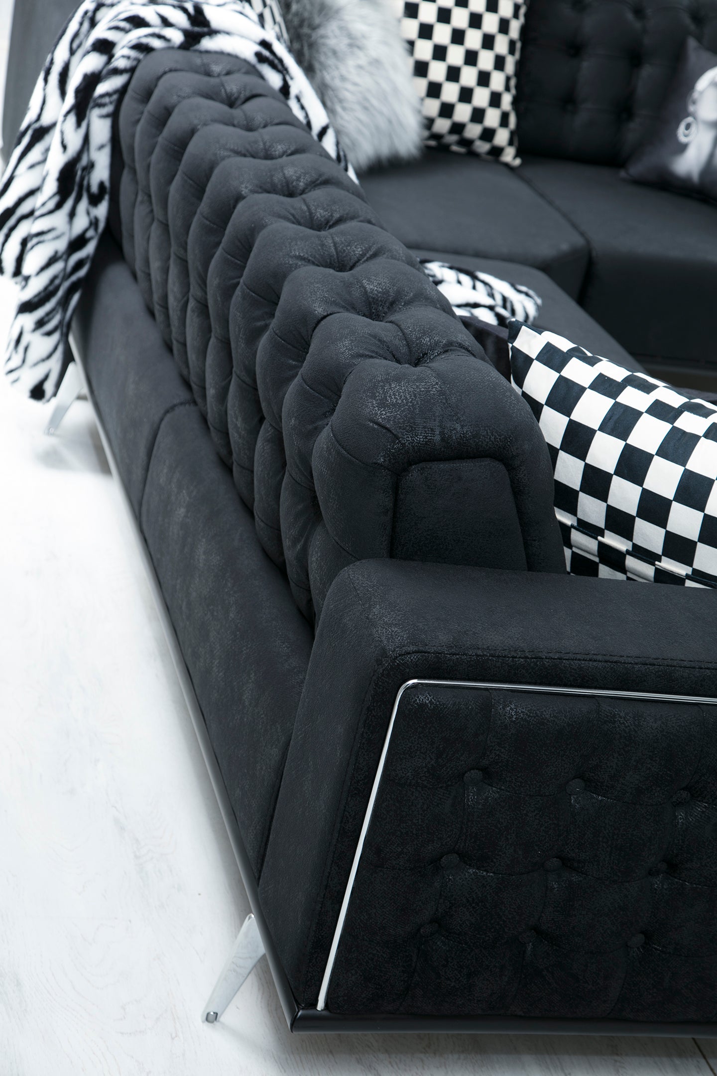 Aston Living Room by Novak Home