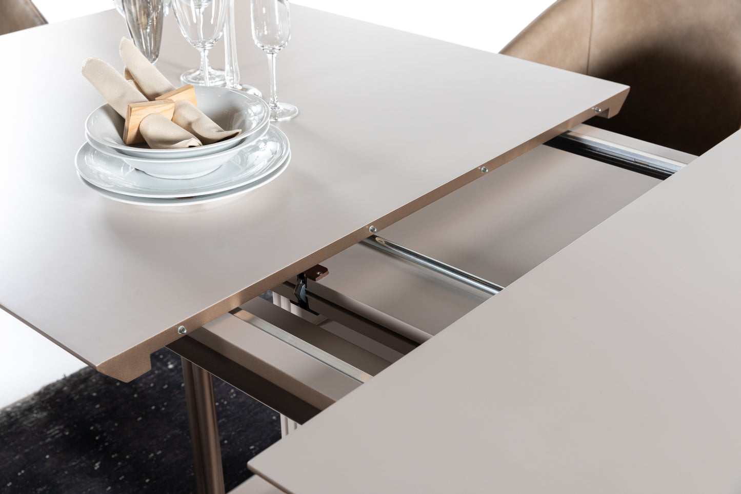Golden Dining Room by TetriHome