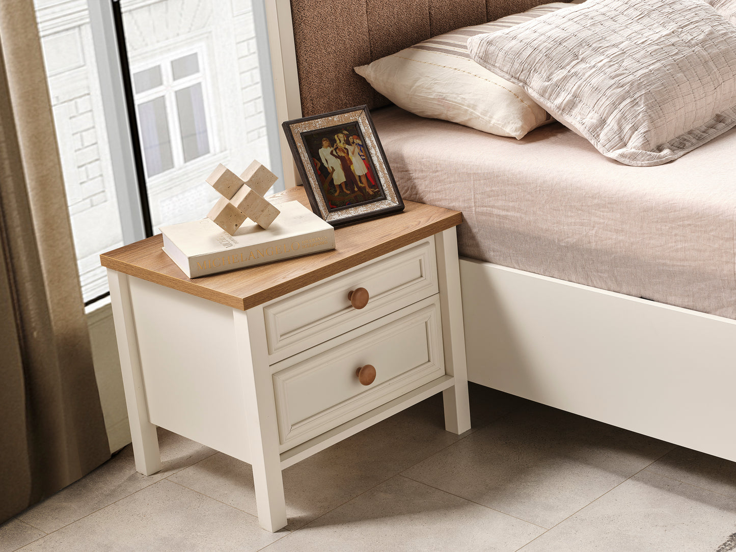 Katre Bed by Lorenzi